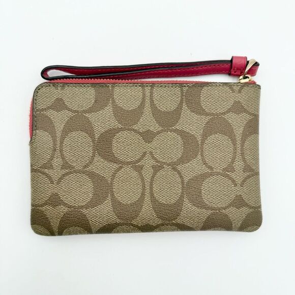 Coach Corner Zip Wristlet in Signature Canvas with Disco Patches - in EUC - Picture 2 of 7